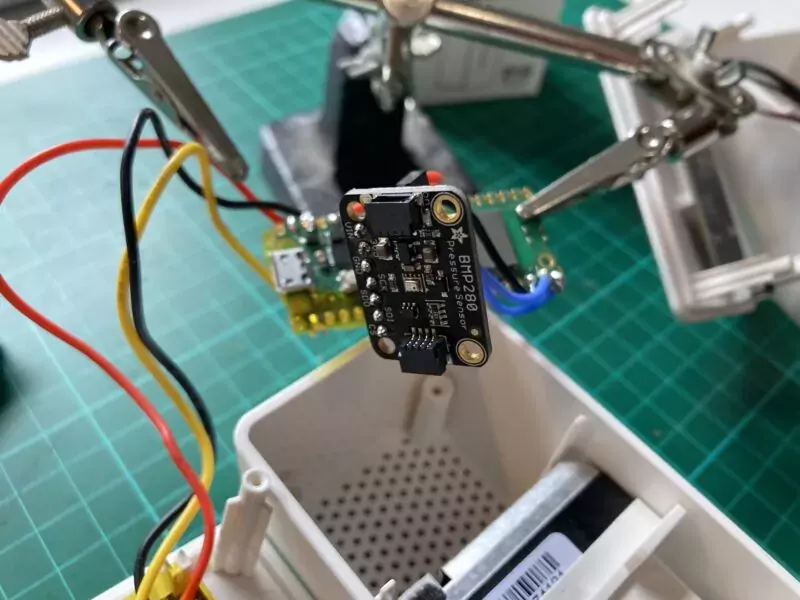 Pico-powered chess robot plays dirty using ChatGPT - Raspberry Pi