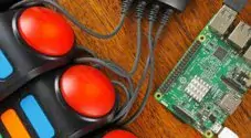 Raspberry Pi Quiz Game using Buzz Controllers